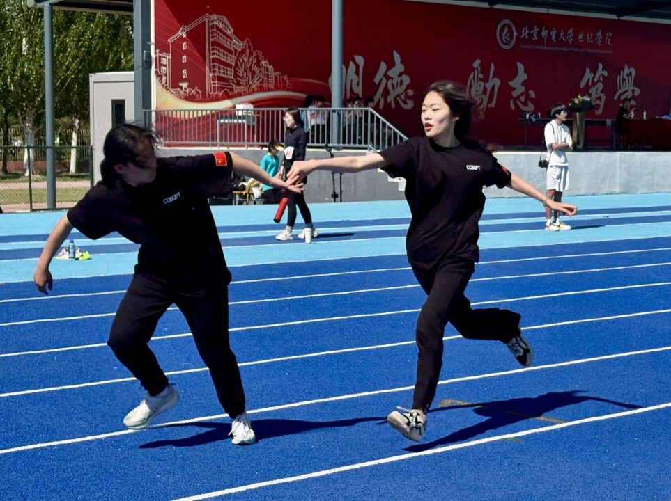 女子4x100.jpg